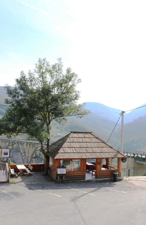 Tara Bridge Castle Hotel Zabljak  Bagian luar foto