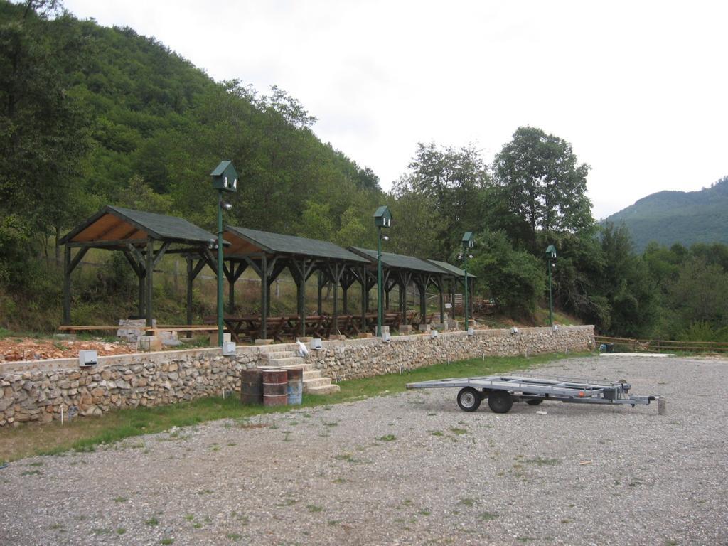 Tara Bridge Castle Hotel Zabljak  Bagian luar foto