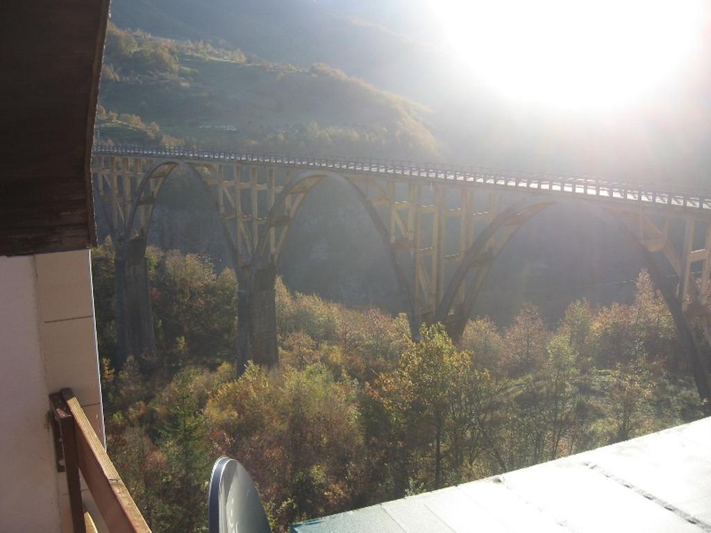 Tara Bridge Castle Hotel Zabljak  Bagian luar foto